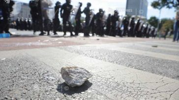 Protest în Piața Victoriei/Procurorii cer arestarea a 5 manifestanți violenți, printre care și liderul instigatorilor