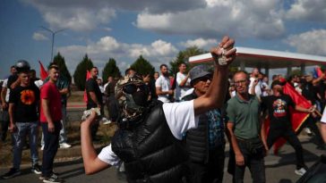 Sediul din Priștina al misiunii civile a UE în Kosovo, atacat cu pietre după verdictul tribunalului de la Haga