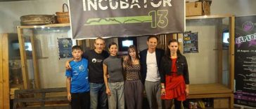 Mureș: Ateliere bilingve de teatru, cascadorie și psihologie pentru adolescenți, în proiectul ‘ExplozivART’