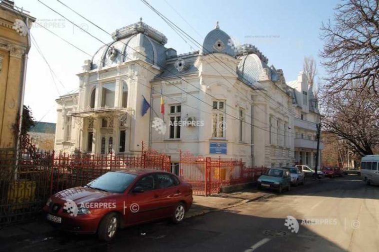 Dolj: Picturi murale vechi de 100 de ani, descoperite în timpul restaurării Școlii ‘Cornetti’ din Craiova