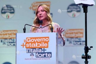 Italia a decis să elimine taxa auto pentru majoritatea vehiculelor mici și mijlocii, anunță Meloni