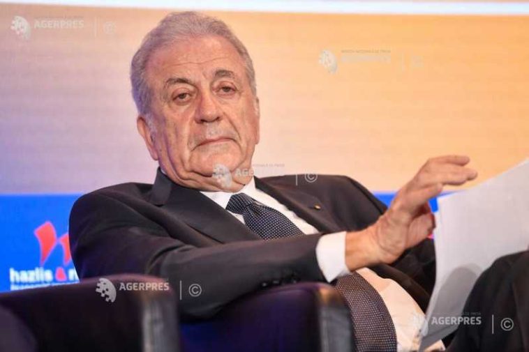 Qatargate: Deputații greci au votat ridicarea imunității fostului comisar european Dimitris Avramopoulos