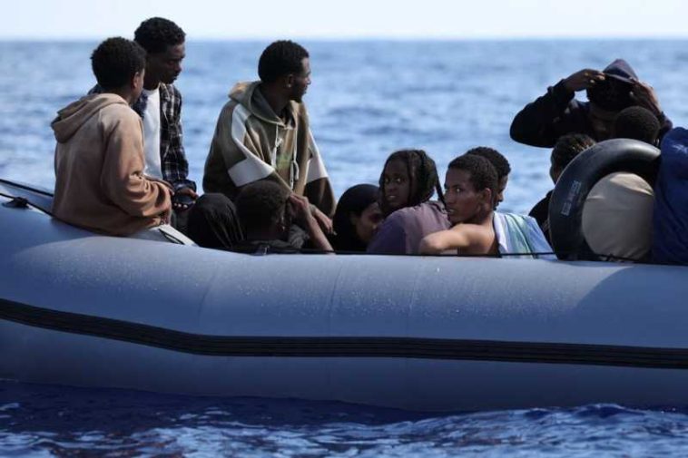 OIM: Deși sosirea migranților pe mare în Europa a scăzut cu 39% în 2026, numărul victimelor crește