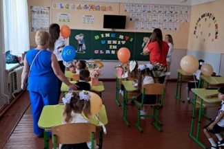 Consulatul general al României la Odesa: Din nou, clasa I în limba română la Orlivka (Ucraina)