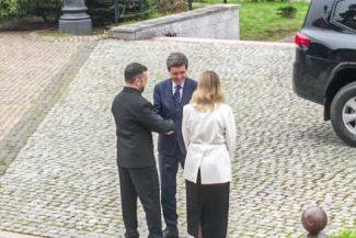 Nicușor Dan a discutat cu Zelenski despre urgentarea proiectului de realizare în comun de drone prin Programul SAFE