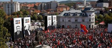 Kosovo: Mii de manifestanți cer anularea condamnării lui Hashim Thaci pentru crime de război