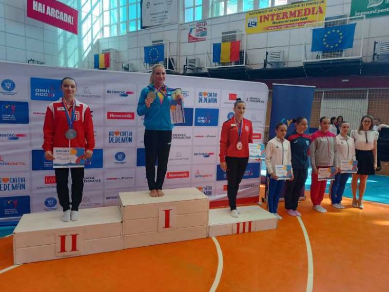 Gimnastică artistică: Sabrina-Alexia Maneca-Voinea, trei victorii în finalele pe aparate la Naționale (GALERIE FOTO)