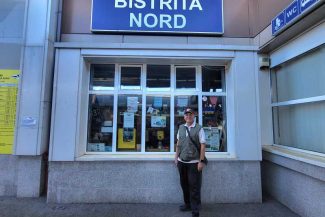 REPORTAJ Un mic muzeu feroviar a pus gara Bistrița Nord în ghidul drumeților de pe Via Transilvanica