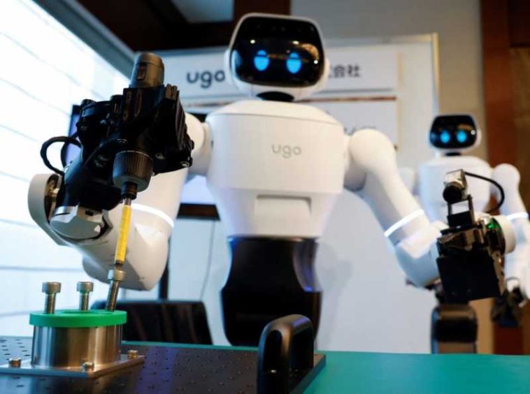 Vânzările mondiale de roboți umanoizi au ajuns la 7.000 de unități anul trecut