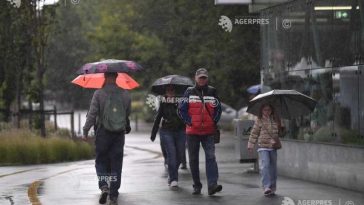 ANM: Vremea se răcește accentuat în București, începând de marți; ploi, vânt și maxime termice de 21 de grade
