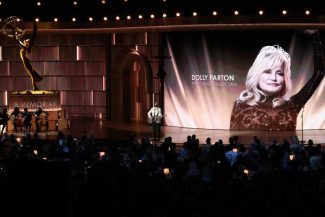 California introduce o zi Dolly Parton în calendarul oficial