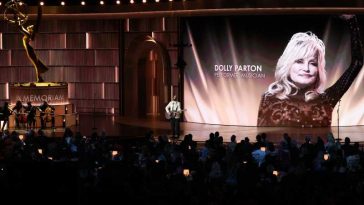 California introduce o zi Dolly Parton în calendarul oficial