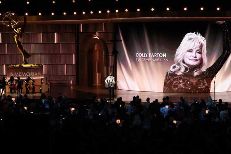 California introduce o zi Dolly Parton în calendarul oficial