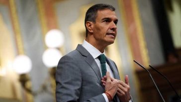Inteligența artificială nu poate fi autoreglementată, spune premierul spaniol