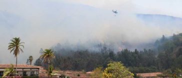 Columbia / Un incendiu care amenința o populară stațiune turistică, adus parțial sub control