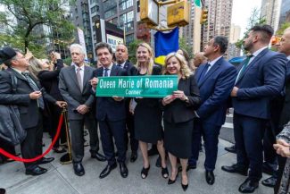 Nicușor Dan s-a întâlnit cu membrii comunității românești din New York