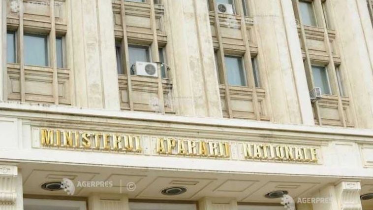 MApN: Dronă detectată în apropierea graniței cu România; două aeronave F-16, ridicate de la sol