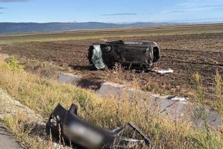 Buzău: Șapte persoane transportate la spital, după ce un autoturism s-a răsturnat pe câmp