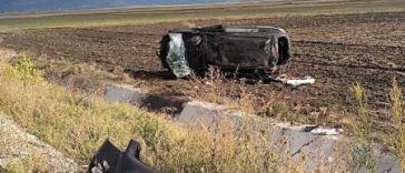Buzău: Șapte persoane transportate la spital, după ce un autoturism s-a răsturnat pe câmp