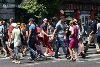 Sondaj CURS: 47% dintre români susțin varianta alegerilor anticipate; tot 47% sunt împotrivă