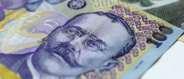 Brașov: Tentativă eșuată de mituire – a oferit ”bani de o friptură” polițiștilor care au vrut să-l sancționeze cu avertisment