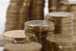 ANIS acordă 21 de granturi de câte 5.000 de euro cadrelor didactice universitare
