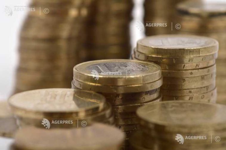 ANIS acordă 21 de granturi de câte 5.000 de euro cadrelor didactice universitare