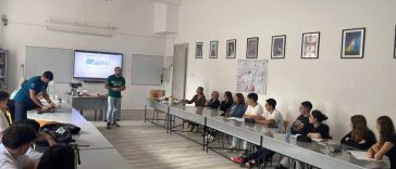 Buzău: Elevii studiază seismologia în cadrul unui proiect pilot în parteneriat cu INCDFP (FOTO-VIDEO)