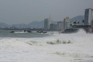 Uraganul Polo crește din nou în intensitate și amenință coastele mexicane de la Oceanul Pacific