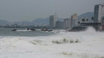 Uraganul Polo crește din nou în intensitate și amenință coastele mexicane de la Oceanul Pacific