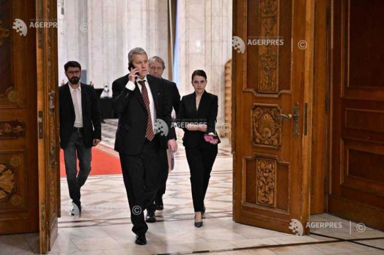 Predoiu: Dacă ajunge în Parlament, votez Guvernul Siegfried Mureșan
