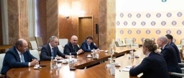 Bolojan a discutat cu delegația S&P despre actualul context politic și situația fiscal-bugetară a României