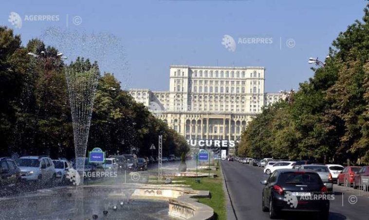 Sondaj Avangarde: 49% dintre români îi consideră vinovați pe toți politicienii pentru situația politică actuală