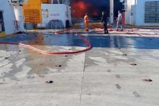Grecia: Toate persoanele, salvate de pe feribotul auto care a luat foc în apropierea insulei Mykonos