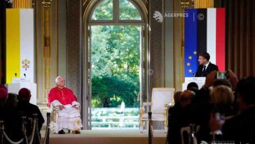 Macron cere, de față cu Papa Leon, crearea unei organizații internaționale de reglementare a Inteligenței Artificiale