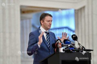 Premierul desemnat depune la Parlament programul de guvernare și lista de miniștri