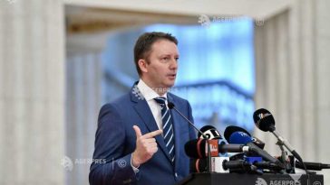 Program de guvernare/Serviciile de informații – mandate limitate pentru conducere; interzicerea prin lege a ‘acoperiților’