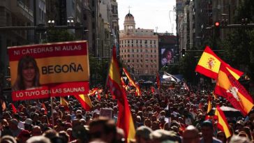 Ceuta: Mii de oameni protestează împotriva guvernului de la Madrid