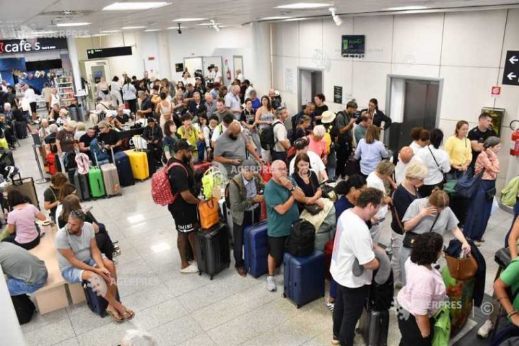 Traficul aerian pe aeroportul din Catania, suspendat pentru a treia zi consecutivă din cauza cenușii vulcanice
