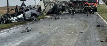 Constanța: Șoferul unui autoturism a murit carbonizat; a intrat în coliziune cu un autotren pe DN 3, la ieșirea din Murfatlar