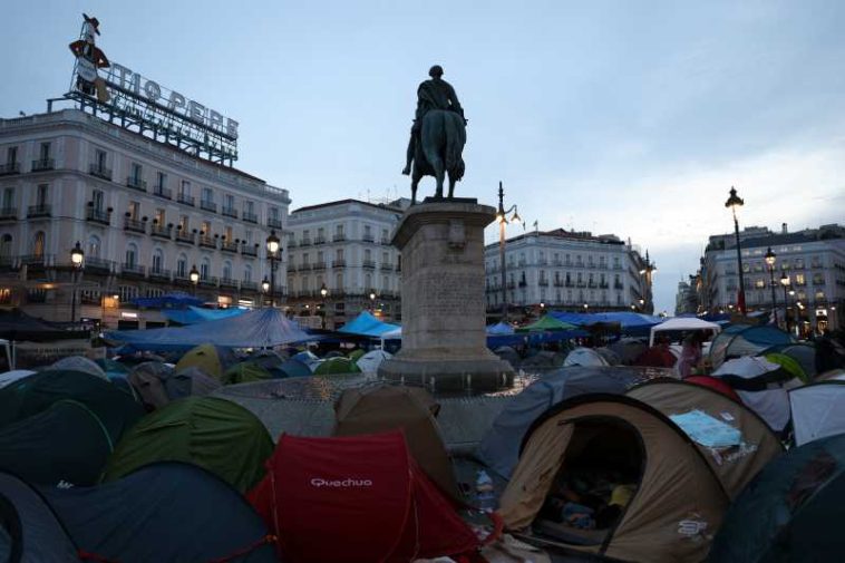 Spania: A treia zi de proteste în centrul Madridului față de evacuarea unei octogenare din locuință