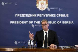Serbia: Vucic, care a demisionat pentru a candida la alegerile parlamentare, i-a predat atribuțiile prezidențiale lui Brnabic