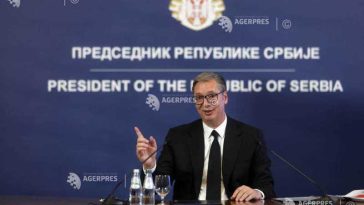 Serbia: Vucic, care a demisionat pentru a candida la alegerile parlamentare, i-a predat atribuțiile prezidențiale lui Brnabic