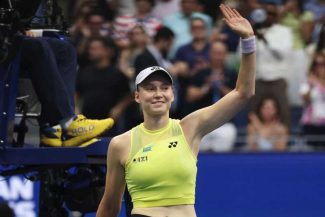 Tenis: Elena Rîbakina, decorată de președintele Kazahstanului pentru performanțele sale