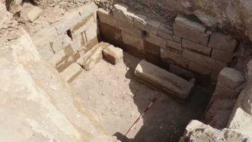 Un bogat mormânt etrusc vechi de 2.700 de ani, descoperit la Vulci, la nord de Roma