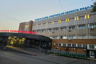 Brăila: Copil de 10 luni în stare critică din cauza unei tumori în intestin, salvat de chirurgii de la SCJU