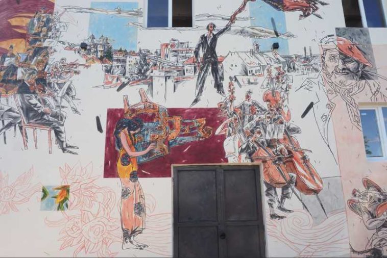 Sălaj/Pictură murală de peste 500 de metri pătrați, pe peretele Centrului Cultural Moara Artiștilor din Zalău