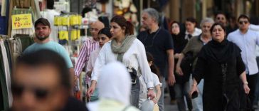 Iran: Justiția ordonă combaterea ”anomaliilor sociale” ca reacție la creșterea numărului femeilor care nu poartă văl