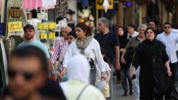 Iran: Justiția ordonă combaterea ”anomaliilor sociale” ca reacție la creșterea numărului femeilor care nu poartă văl