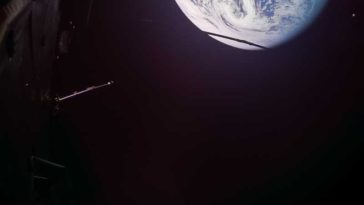 În drum spre Jupiter, sonda JUICE a primit un impuls gravitațional de peste 12.000 km/h de la Pământ
